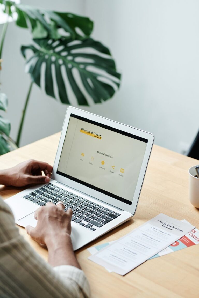 10 Ways AI Resume Tools Can Improve Your Job Search Efficiency