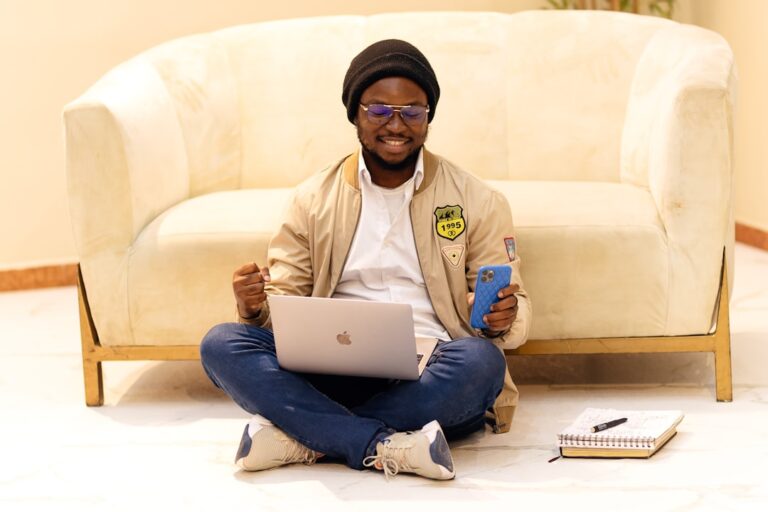 Crafting the Perfect CV: A Comprehensive Guide for Job Seekers in Nigeria